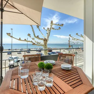 https://apt-cal-catala-roses-barneda-premium.catalonia-hotels.com